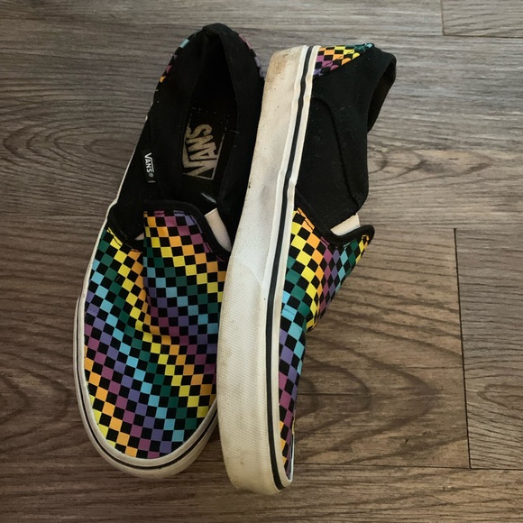 Vans - Picture 3 of 5